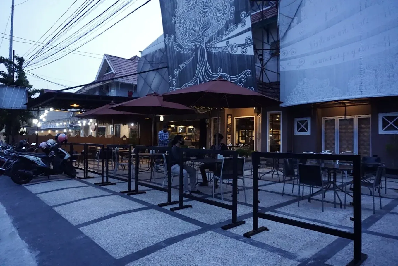 re cafe pekanbaru.webp