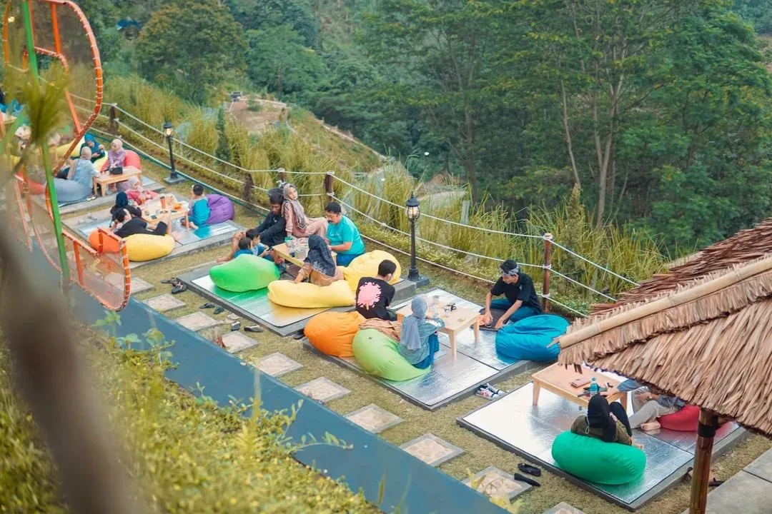 saung koffie hideung.webp