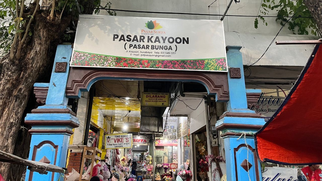 sejarah pasar kayoon surabaya.jpg
