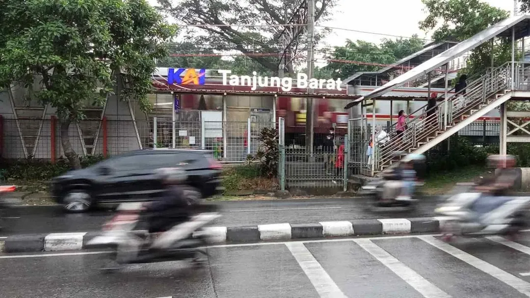 Stasiun Tanjung Barat