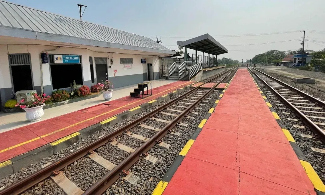 Stasiun Tonjong Baru