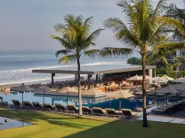 Alila Seminyak Beach Bar: Daya Tarik, Lokasi, dan Jam Buka