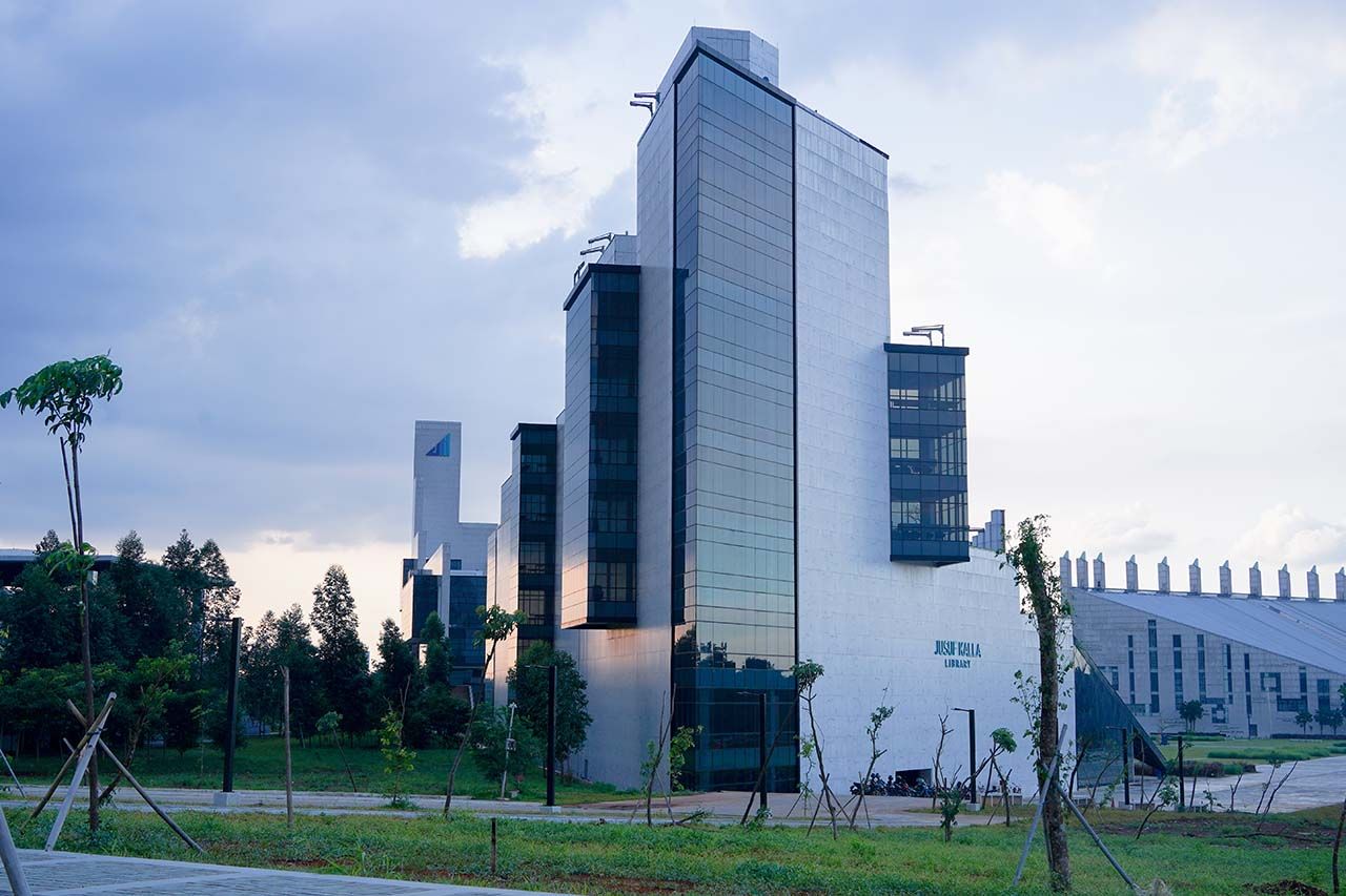 universitas islam internasional indonesia.jpg